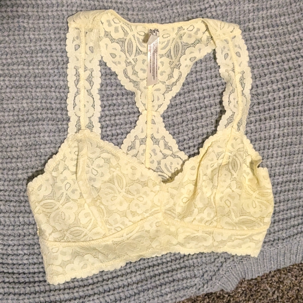 Free people NWT lace bralette